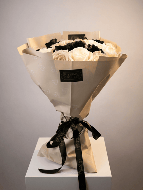 Black Deluxe Roses