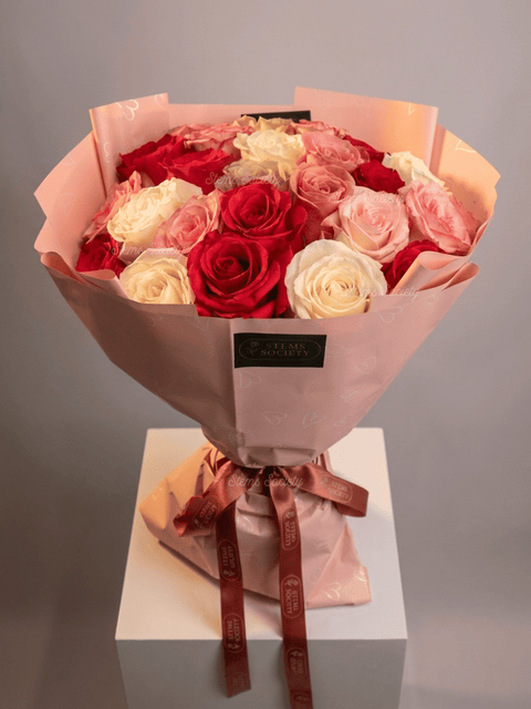 Hot Pink Deluxe Roses