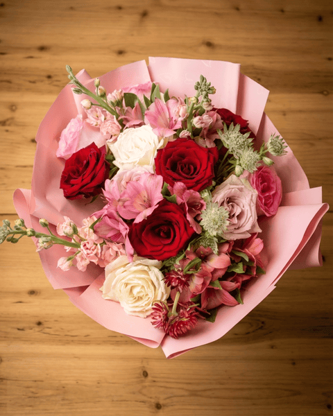 Mixed Bouquet - Red Deluxe