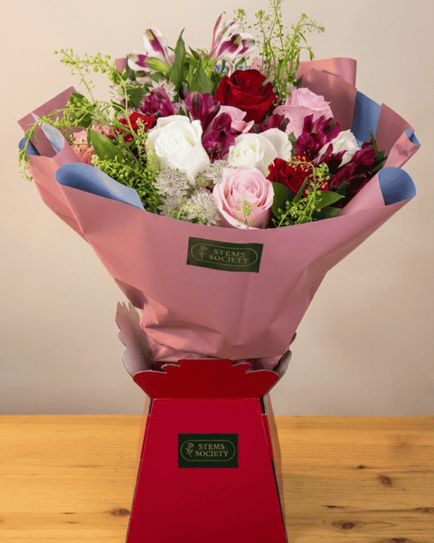 Mixed Bouquet - Red Deluxe