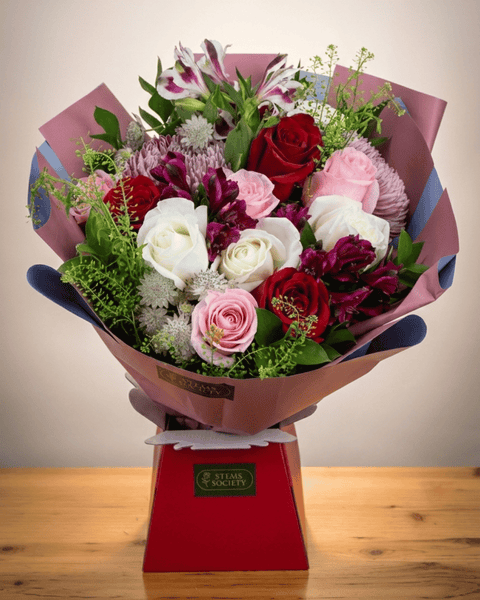 Mixed Bouquet - Red Deluxe
